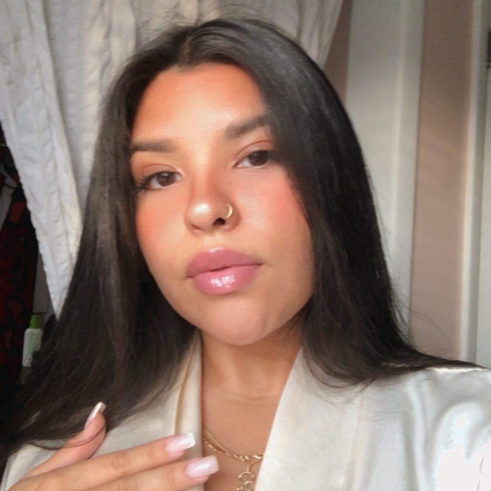 Meet your Posher, Isabella